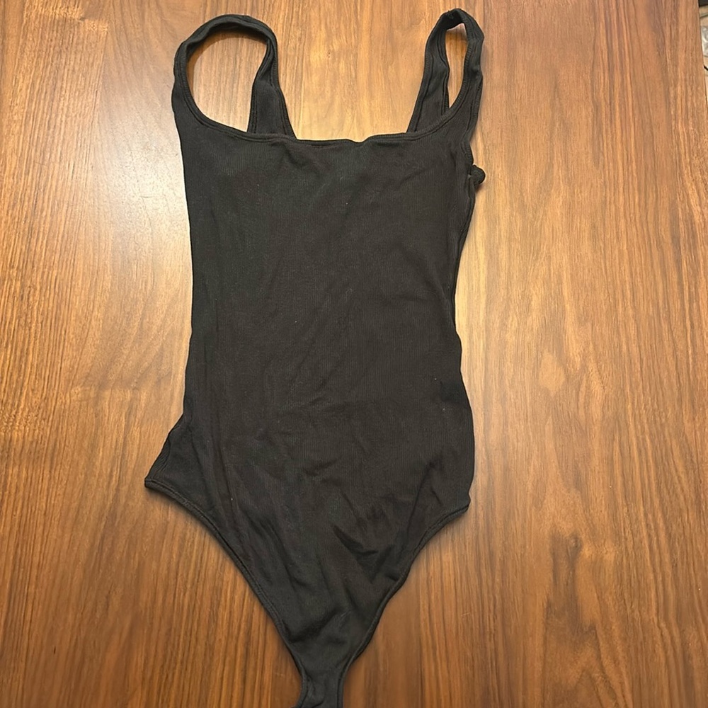 Skims Ribbed Bodysuit - Picture 2 of 4